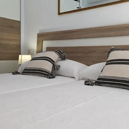 Cartago Sea View Apartament