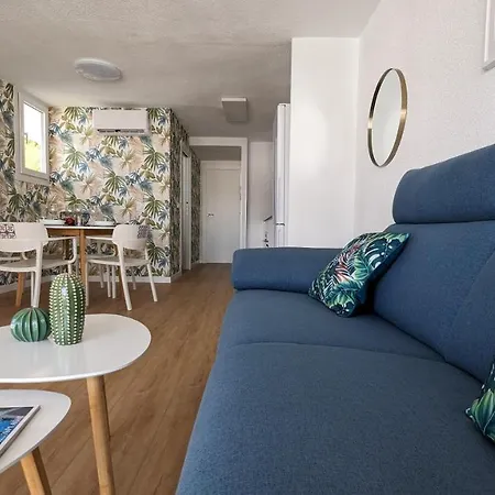 Apartament Cartago Sea View *